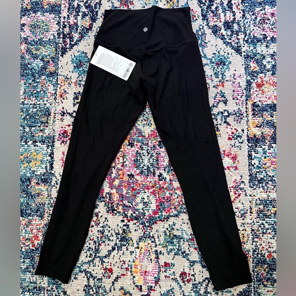 NWT Lululemon Align ribbed high waist 25”leggings in black.